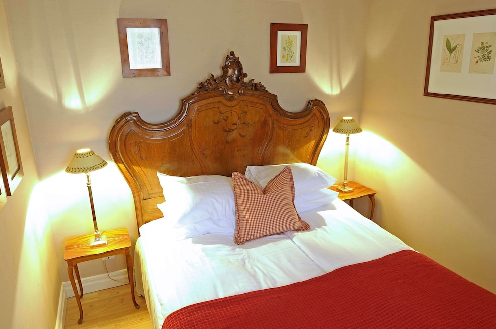 Standard Single Room (in the Castle Garden) photo 1