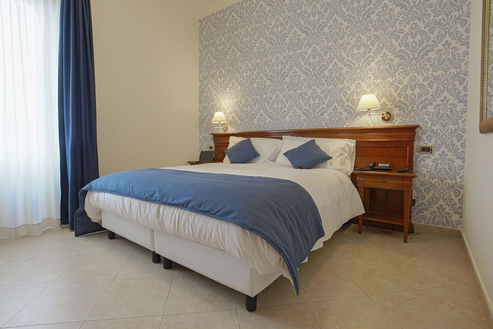 Superior Double Room - Photo 2