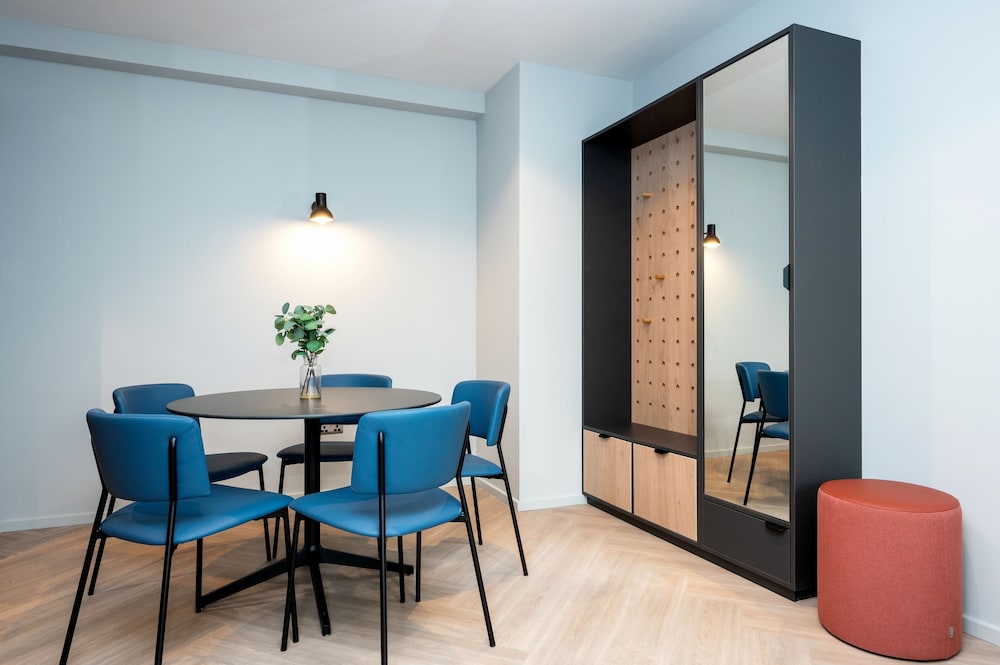 Available room