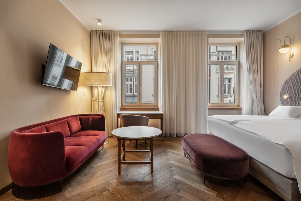 Deluxe Room (Grand) - Photo 1