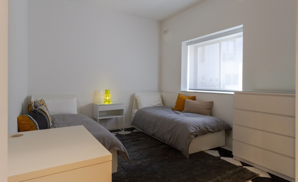 Apartment (2 Bedrooms)