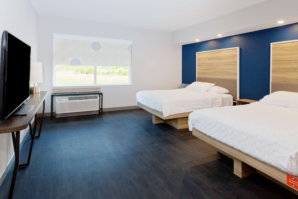 Room, 2 Queen Beds, Accessible (Hearing) photo 2