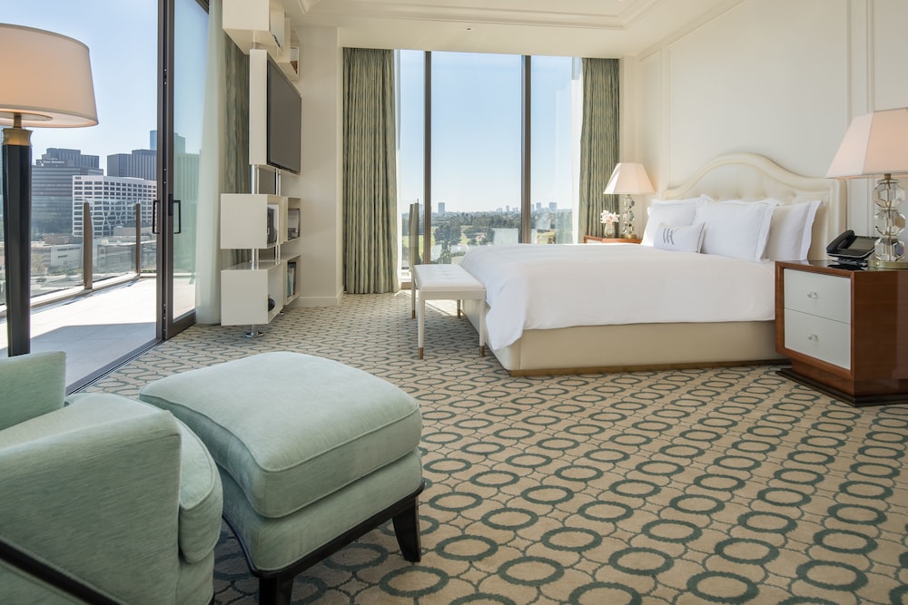 Suite, 1 King Bed, Non Smoking (GOVERNOR)