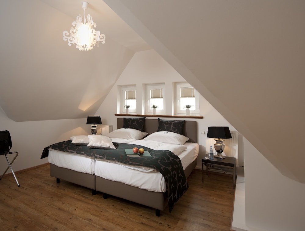 Apartment - Photo 1
