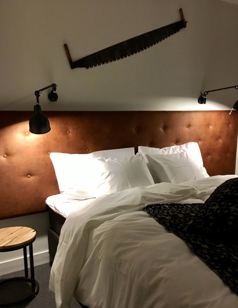 Deluxe Suite, 2 Bedrooms, Accessible, Hill View photo 3