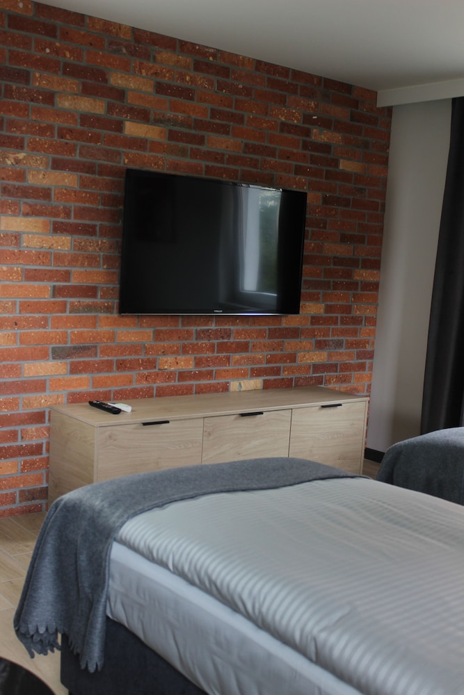 Traditional Studio Suite (5) photo 2