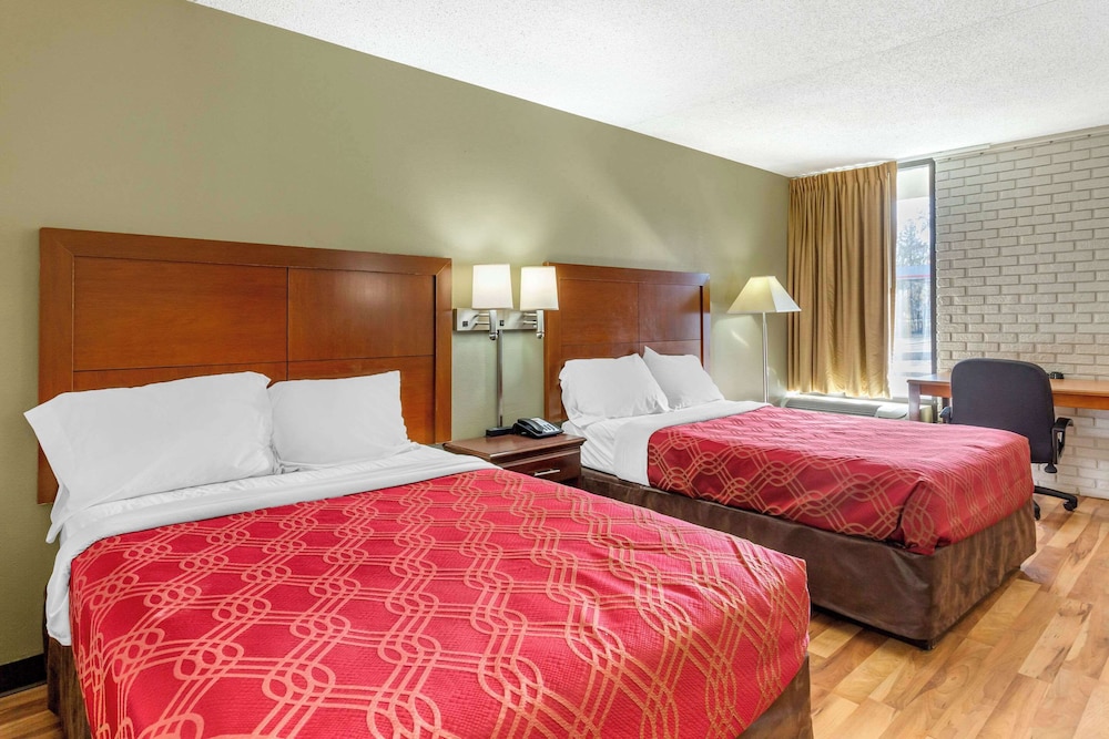 Standard Double Room, 2 Double Beds, Smoking - Photo 3