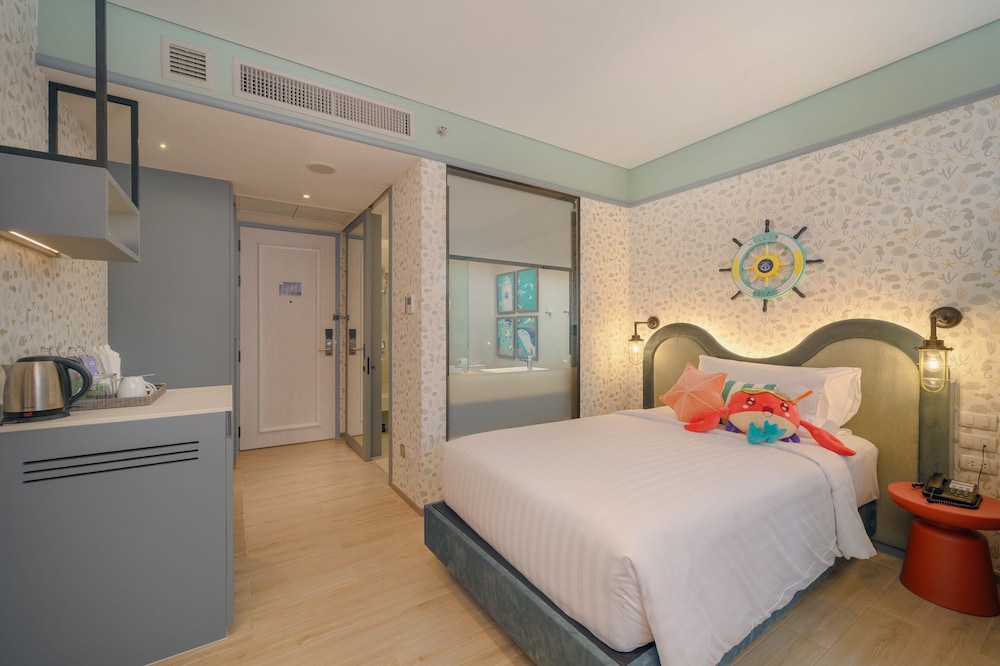 Family Room, 2 Bedrooms (Water Play) photo 2