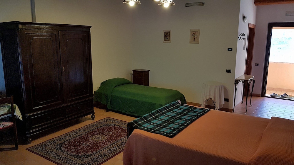 Triple Room, Garden View, Ground Floor photo 2