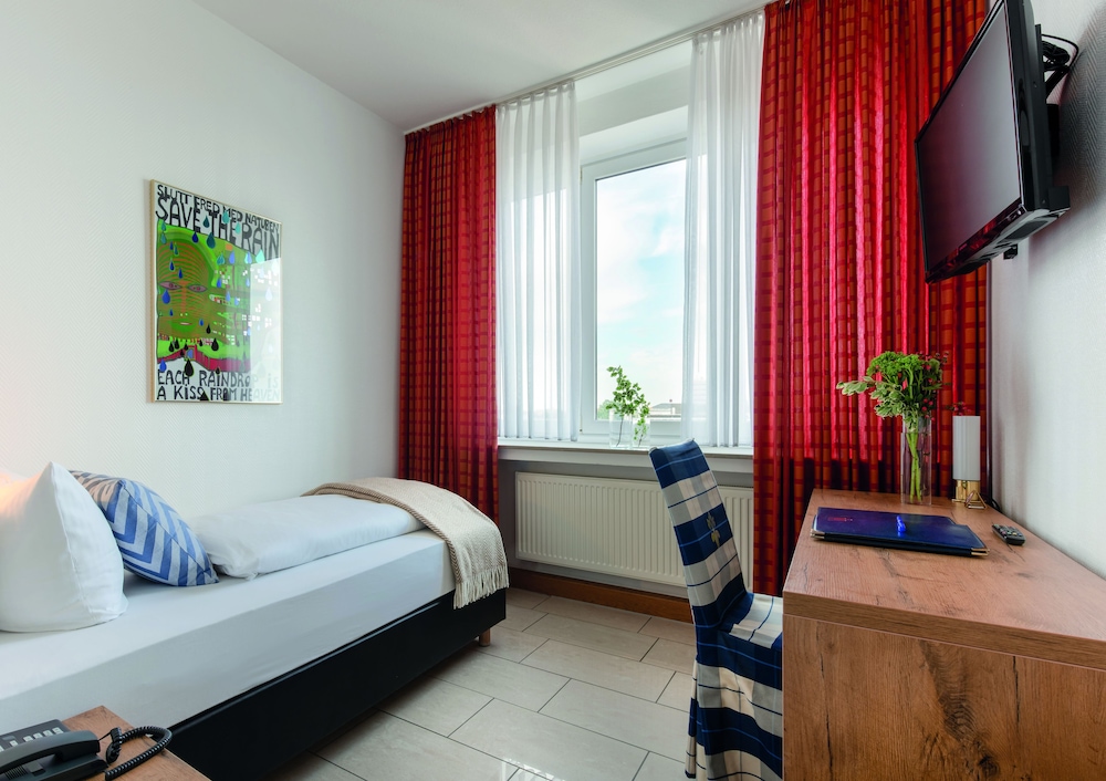 Comfort Single Room, Courtyard View photo 1