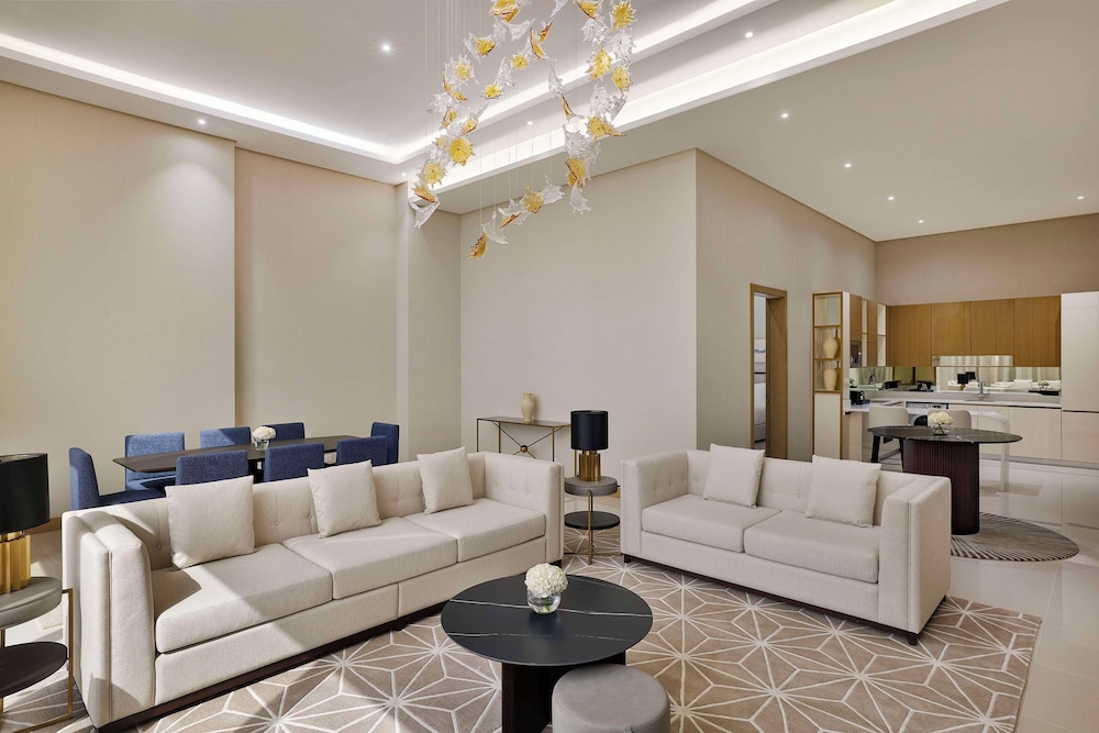 Deluxe Suite, 2 Bedrooms, Balcony, City View