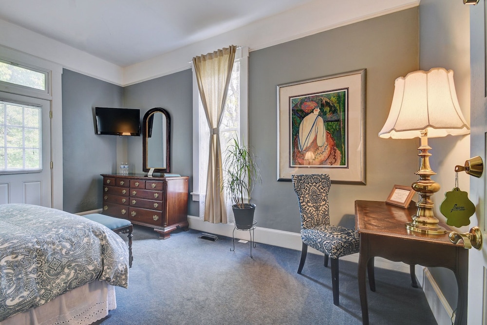 Atkinson  Suite photo 2