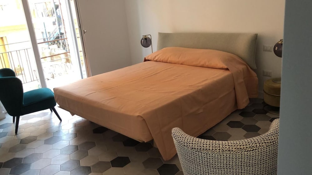 Comfort Room photo 2