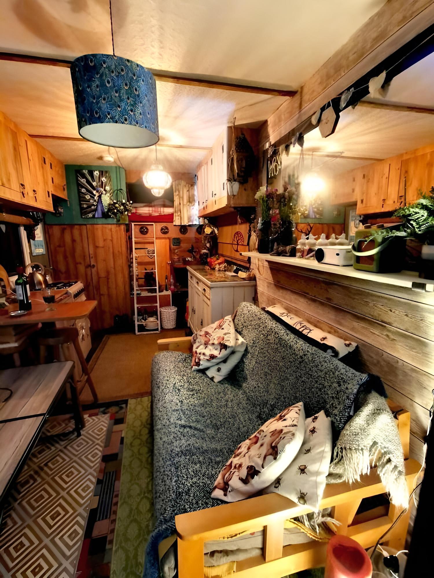 Cabin photo 2