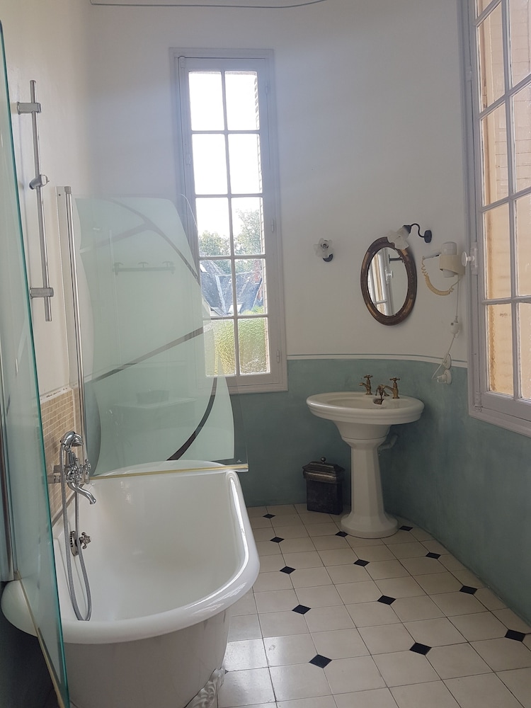 Double Room (Louis Napoleon) - Photo 4
