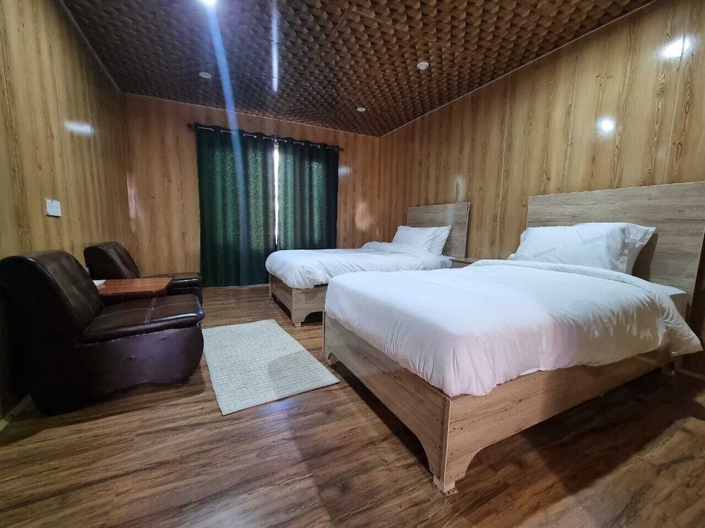 Basic Twin Room photo 3