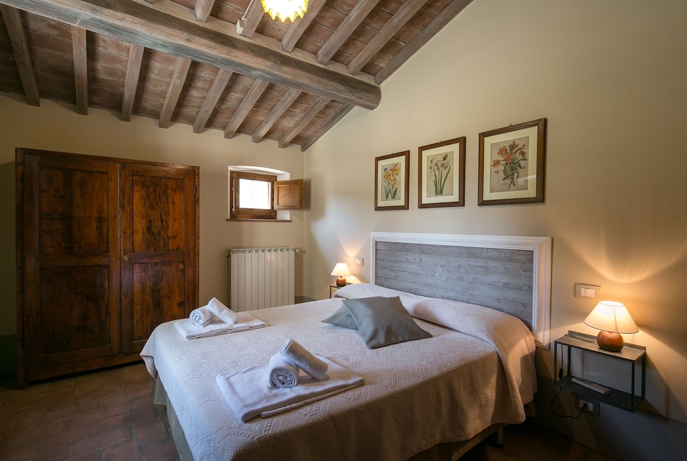 Villa, Multiple Bedrooms