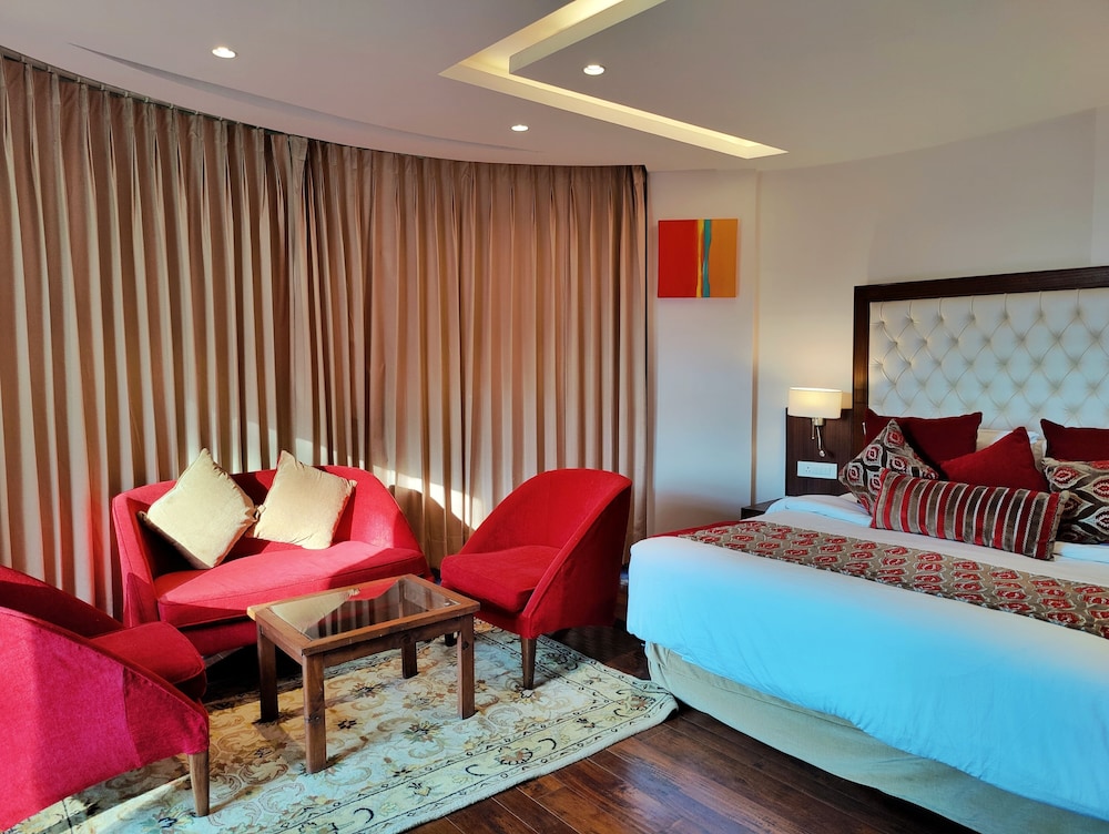 Royale Suite - Photo 10