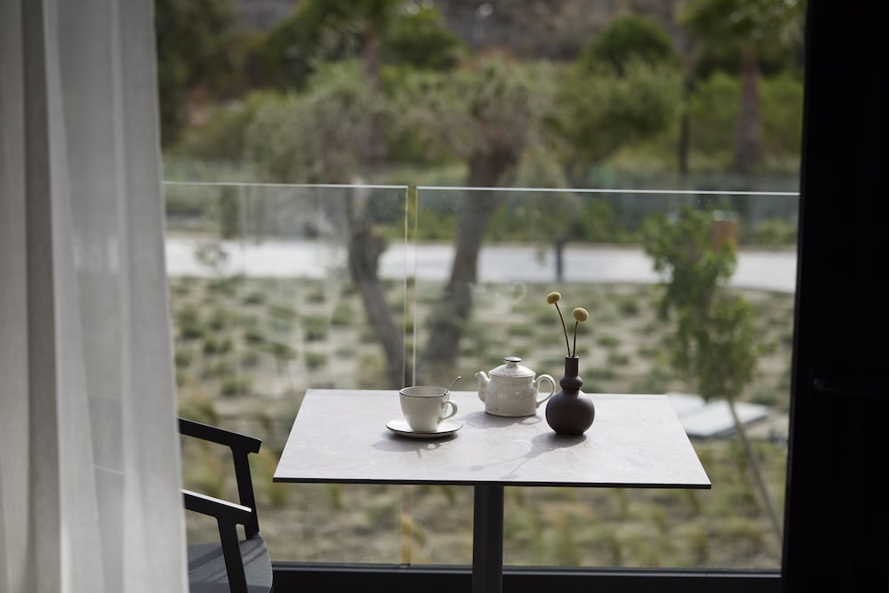 Deluxe Room with Land View