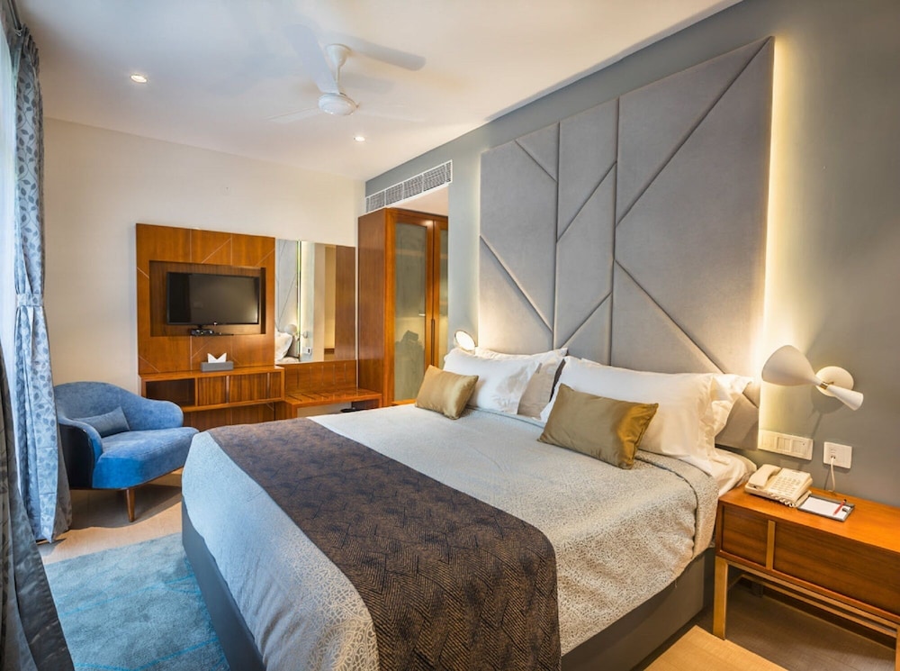Signature Room with Balcony photo 1