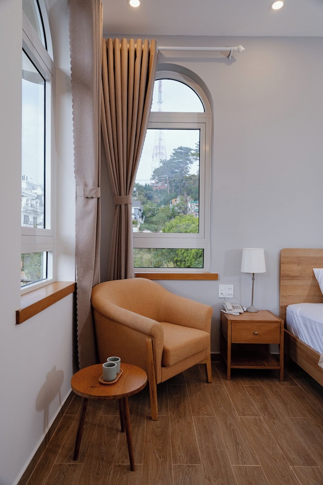 Deluxe Double Room, Hill View