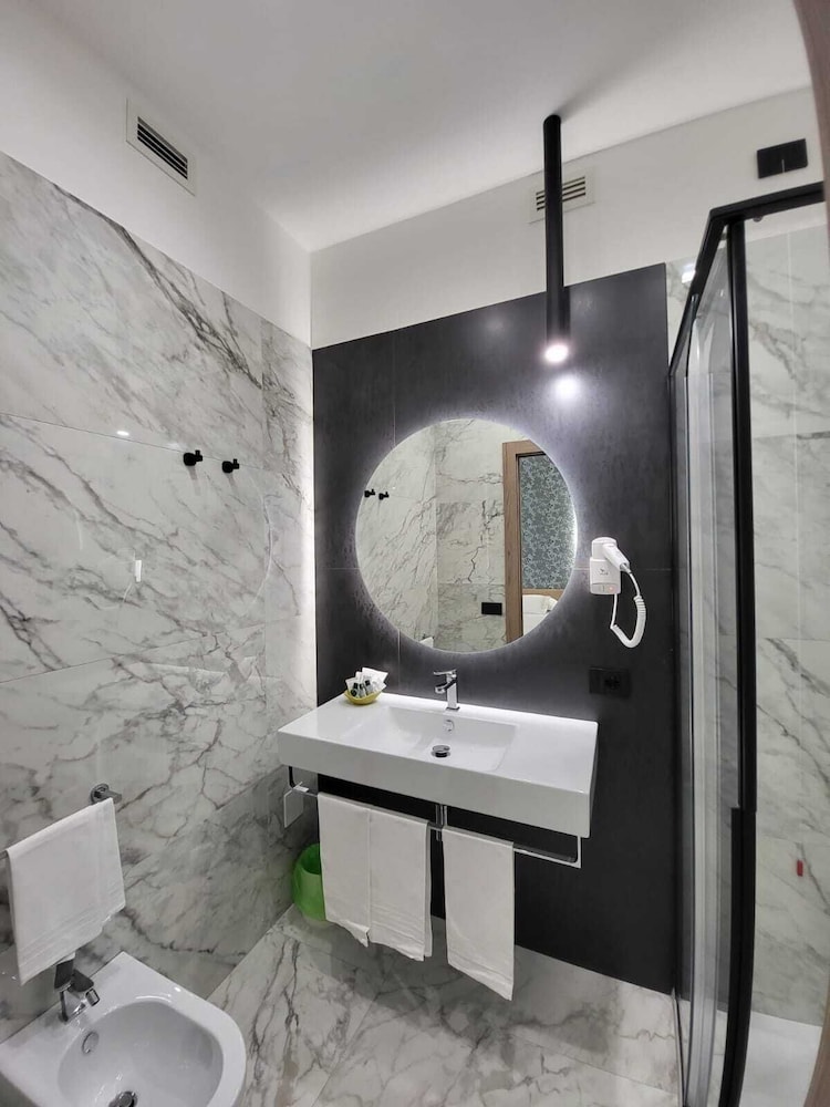Superior Triple Room photo 2