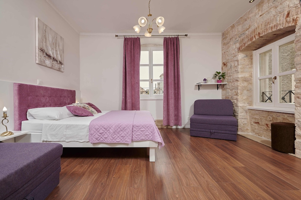 Deluxe Studio, City View
