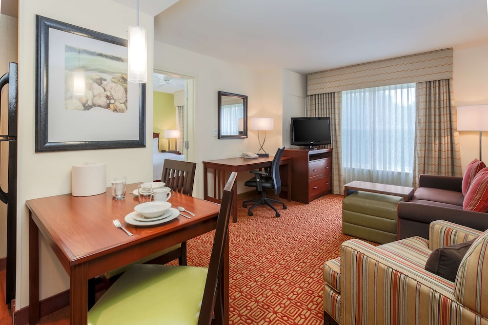 Suite, 1 Bedroom (One King with Sofabed) - Photo 3