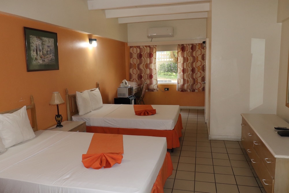 Standard Room, 2 Double Beds