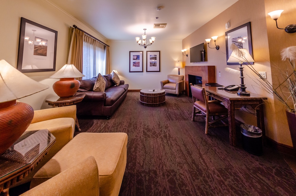 Presidential Suite, 1 King Bed photo 3