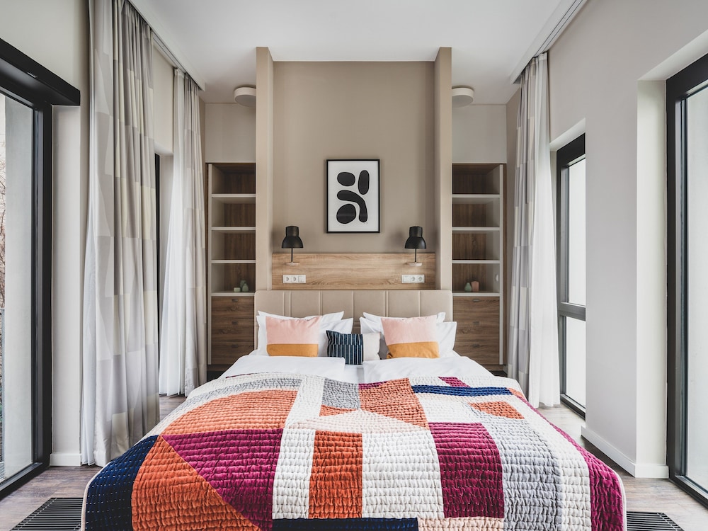 1 Bedroom Apartment with Sofa Bed photo 2