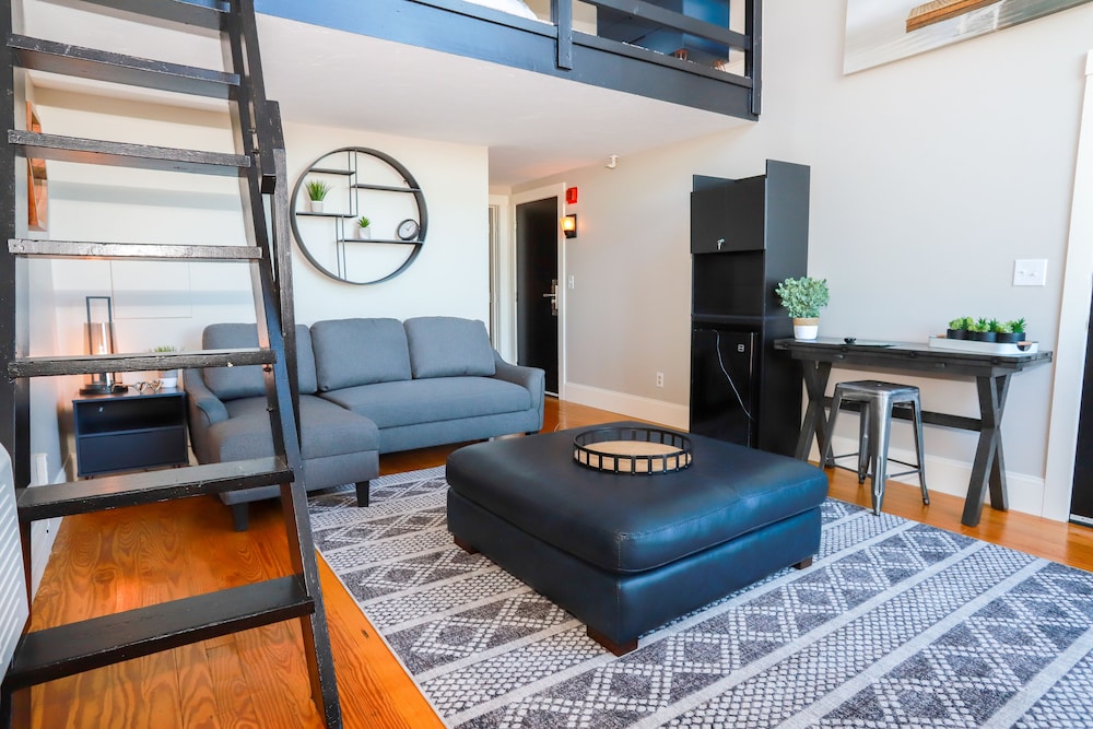Family Loft, 1 Bedroom, Lake View photo 2