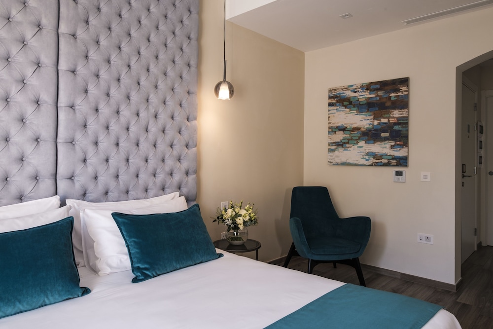 Superior Room, Valley View
