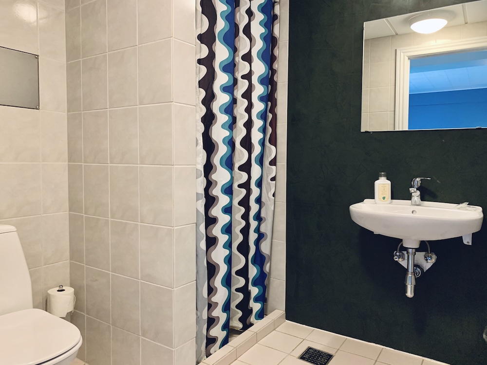 Standard Double or Twin Room - Photo 4