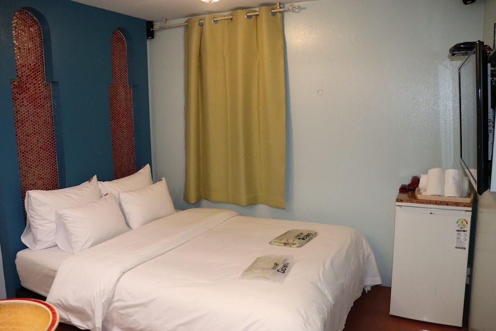Standard Room - Photo 19
