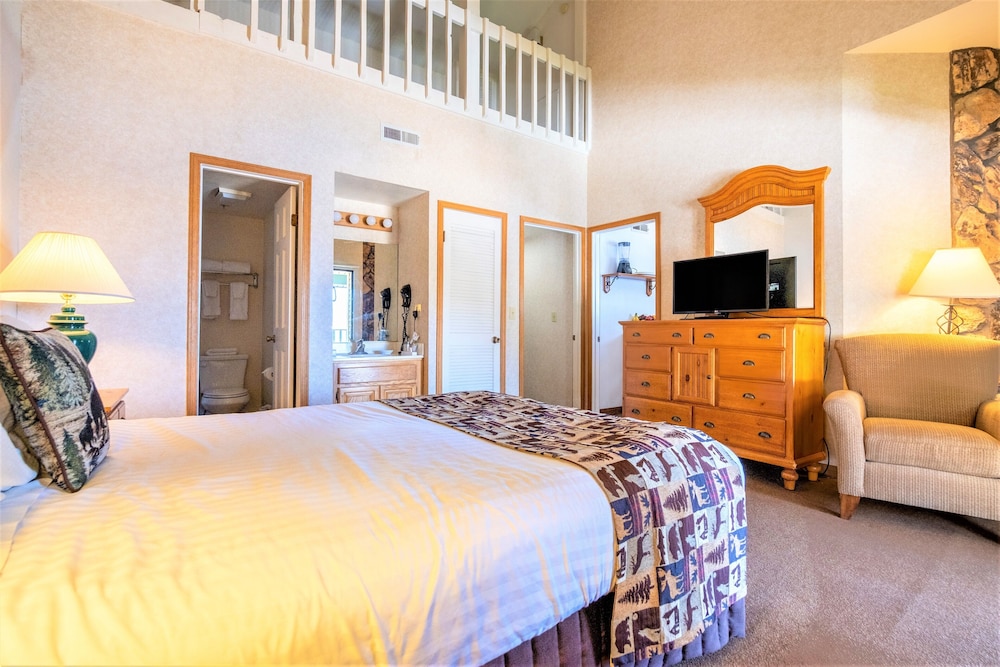 Condo, 2 Bedrooms (Lake Front, Non-AC) photo 3