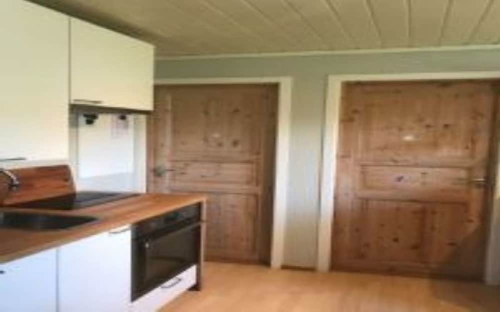 Standard Apartment, Multiple Beds photo 2