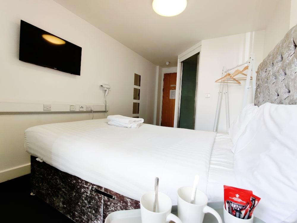 Standard Double Room, 1 Double Bed, Non Smoking, Ensuite photo 2