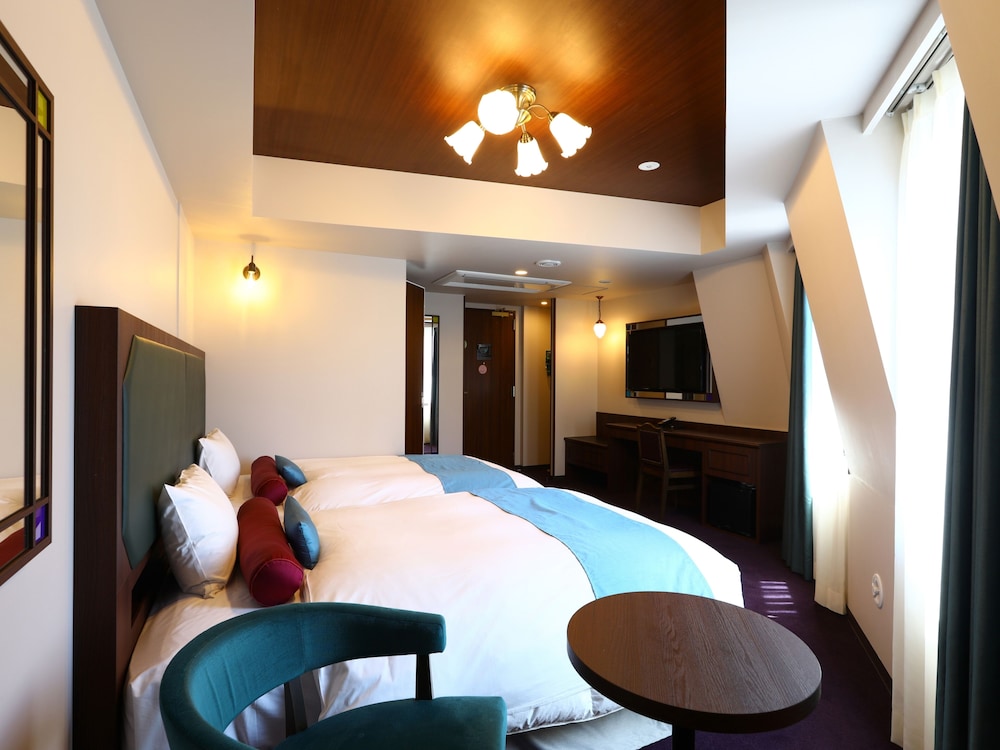 Deluxe Twin Room, 2 Bedrooms, Non Smoking, Corner photo 3