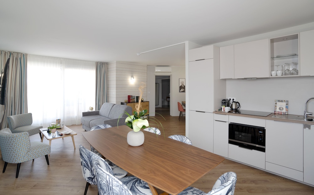 Family Apartment thumbnail 5