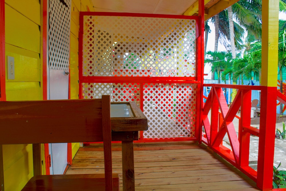Basic Duplex, Multiple Beds, Kitchenette, Garden View photo 3