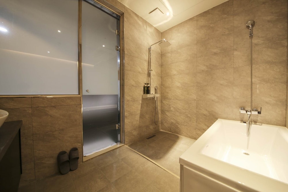 Standard Room - Photo 2