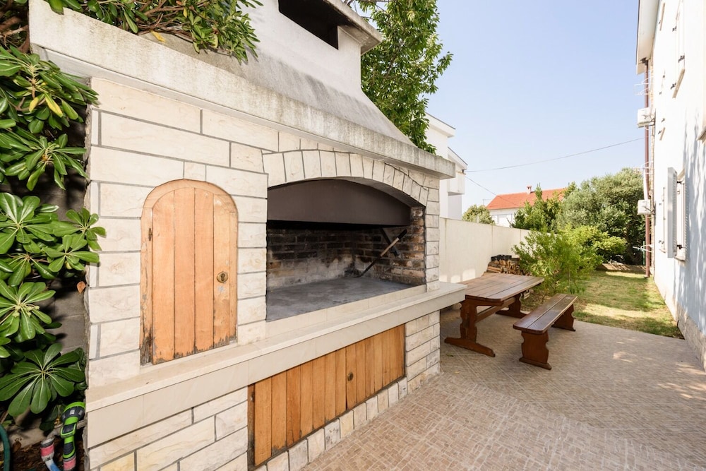 Apartment (Vese - 100 m from beach - A1(2+2)) photo 1