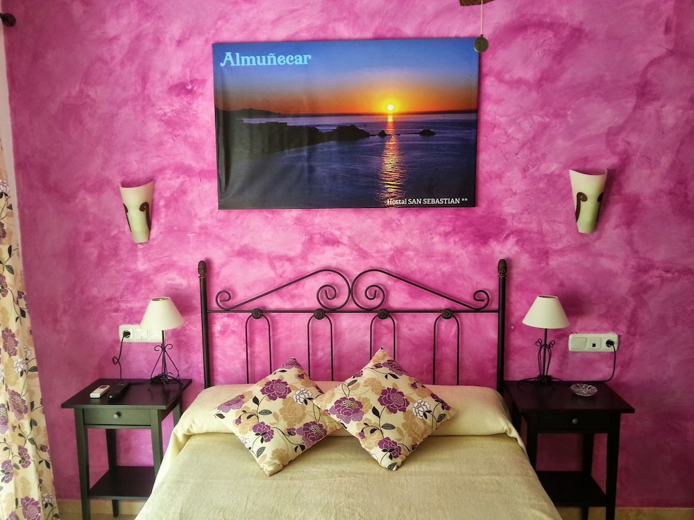 Comfort Double Room, 1 Queen Bed, City View photo 3