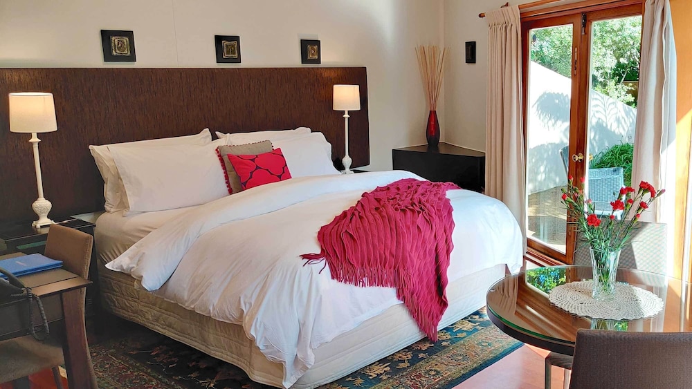 Deluxe Room, 1 Bedroom, Pool Access, Garden Area photo 1