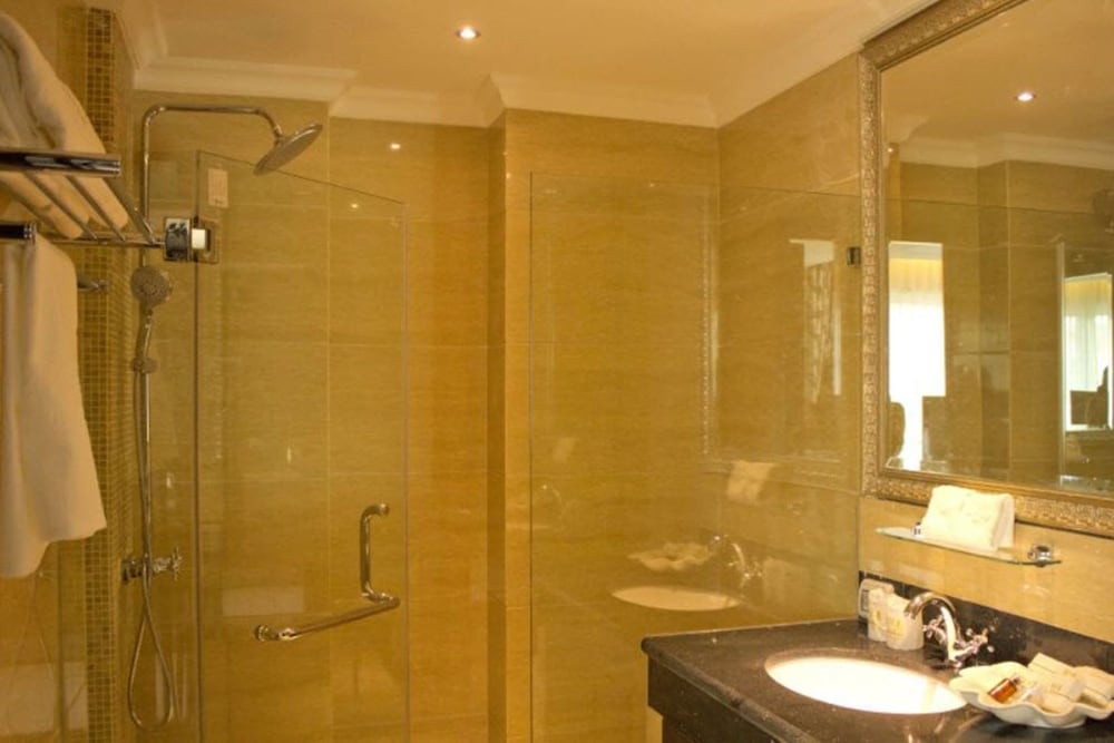Superior Room - Photo 9