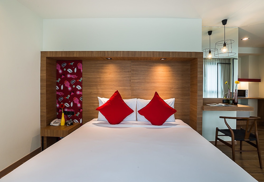 room photo