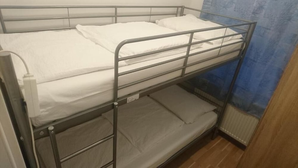 Basic Twin Room, Shared Bathroom
