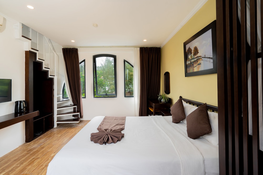 Family Room, 2 Bedrooms, Non Smoking, 2 Bathrooms photo 3