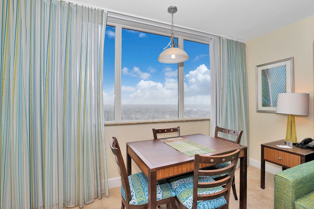 Standard Room, 1 King Bed, Ocean View - Photo 3